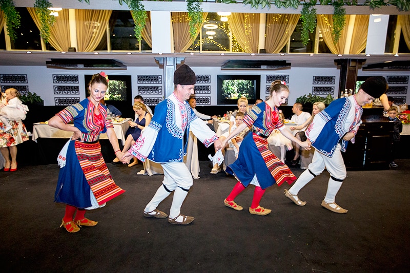 Фолкорна програма